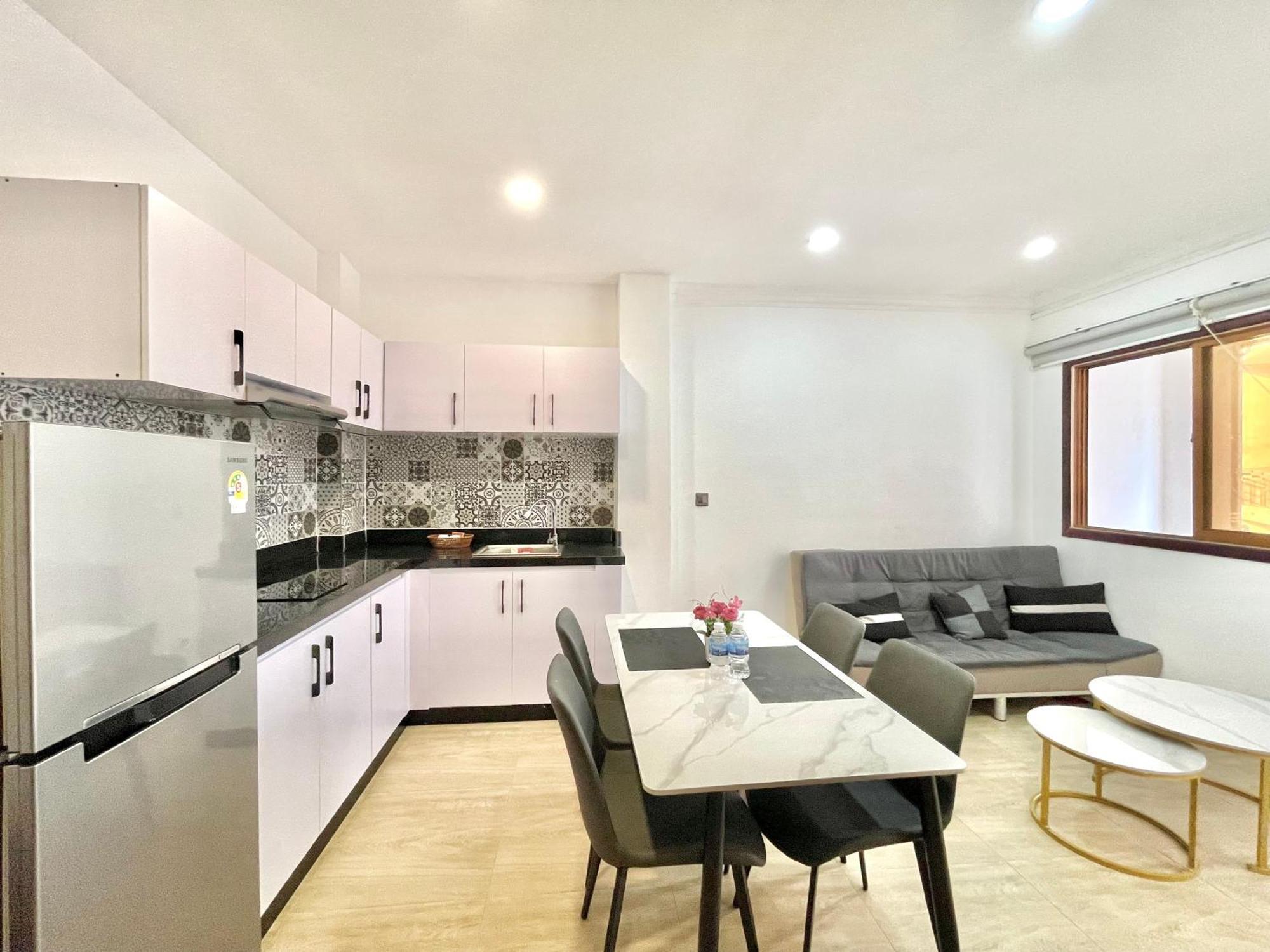 Rs Central Apartments - 200M To Royal Palace Phnom Penh Exterior photo